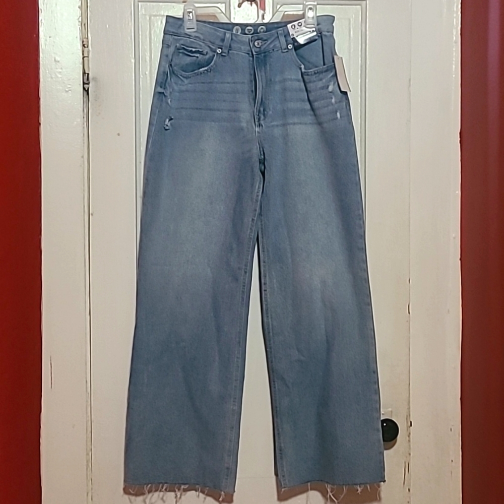 High waisted, wide leg jeans
